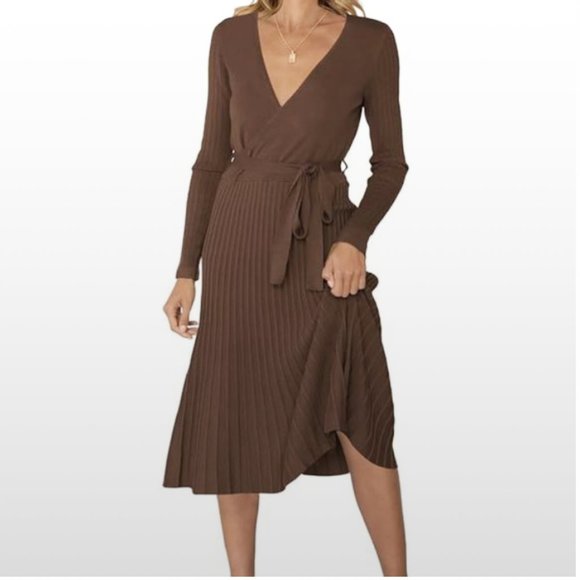 BCBGMaxAzria Dark Brown knit dress - Picture 1 of 5